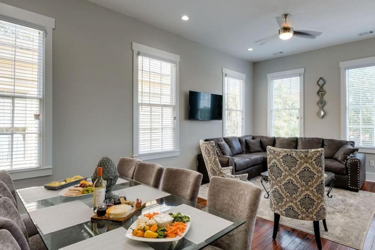 111 Waldburg Street Beautifully Renovated Historic 5 Bedroom 5 Bath Savannah Exterior foto